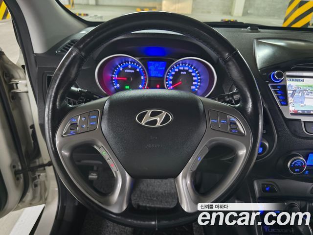 Hyundai Tucson ix Diesel(e-VGT) 2WD Smart special 2014 — фото 16