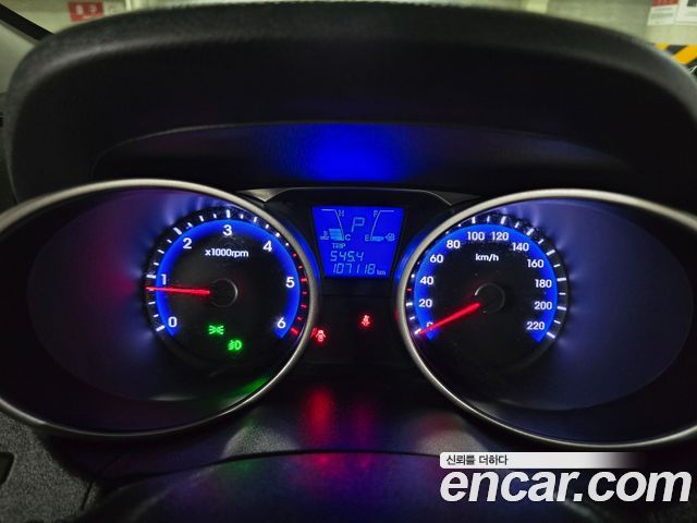 Hyundai Tucson ix Diesel(e-VGT) 2WD Smart special 2014 — фото 17