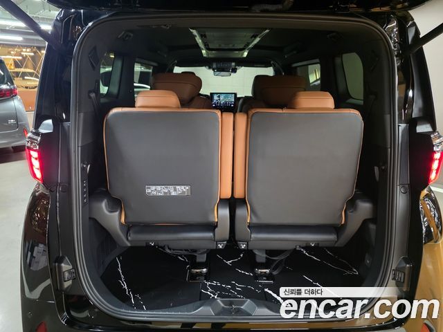 Toyota Alphard (IV) 2.5 HEV Executive AWD 2025 — фото 5