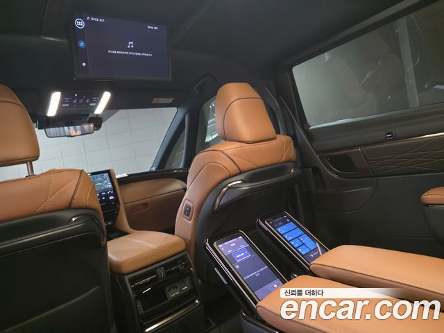 Toyota Alphard (IV) 2.5 HEV Executive AWD 2025 — фото 9