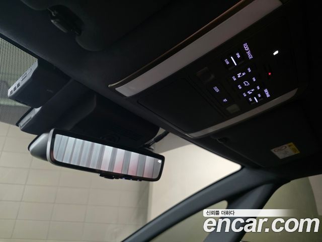 Toyota Alphard (IV) 2.5 HEV Executive AWD 2025 — фото 23