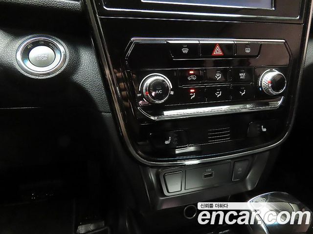 KG Mobility (SsangYong) Very New Tivoli Gasoline 1.5 2WD V1 2021 — фото 20