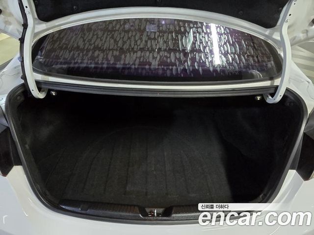 Hyundai Avante 1.6 VGT Modern Standard 2014 — фото 22