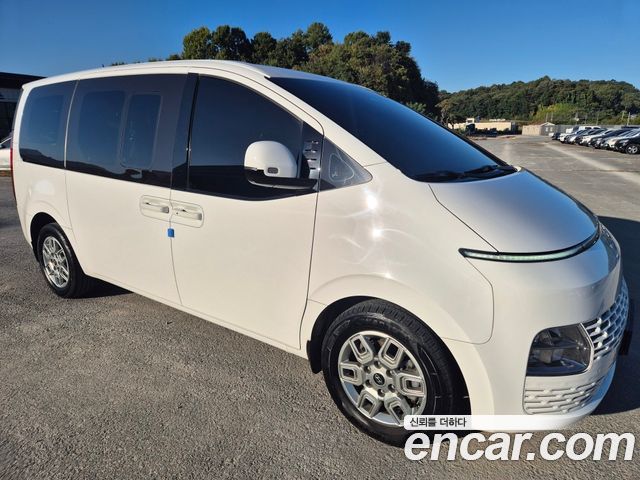 Hyundai Staria L3.5 Cargo 5-Seater Modern