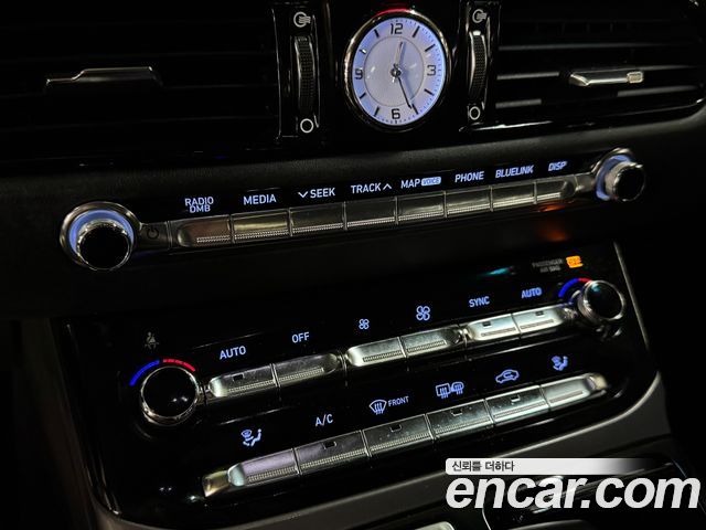 Genesis EQ900 3.8 GDI AWD Premium Luxury 2016 — фото 17
