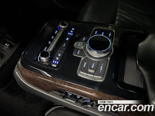 Genesis EQ900 3.8 GDI AWD Premium Luxury 2016 — фото 20