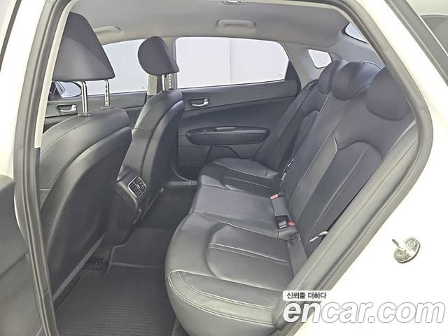Kia K5 (II) 2.0 MX Style Edition 2018 — фото 16