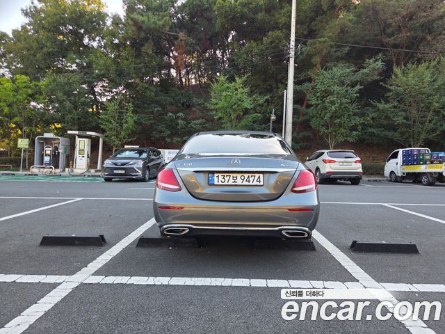 Mercedes-Benz E-Class (W213) E300 4MATIC Exclusive 2018 — фото 4