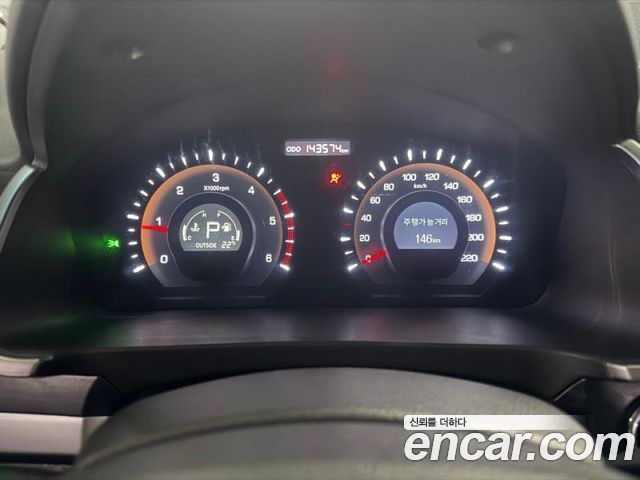 KG Mobility (SsangYong) Korando C 2.0 CVT 4WD Deluxe 2014 — фото 9