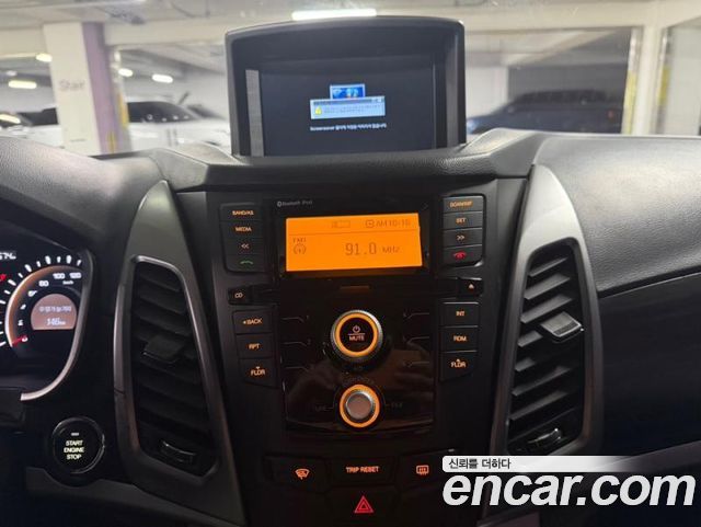 KG Mobility (SsangYong) Korando C 2.0 CVT 4WD Deluxe 2014 — фото 10