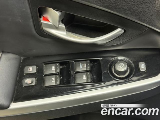 KG Mobility (SsangYong) Korando C 2.0 CVT 4WD Deluxe 2014 — фото 20