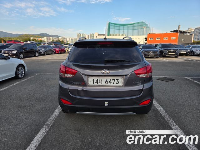 Hyundai Tucson ix Gasoline 2WD LX20 Premier 2012 — фото 4