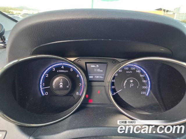 Hyundai Tucson ix Gasoline 2WD LX20 Premier 2012 — фото 8
