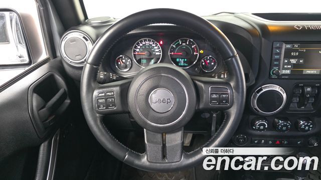 Jeep Wrangler (JK) 2.8 Diesel Sahara 4Door 2015 — фото 13