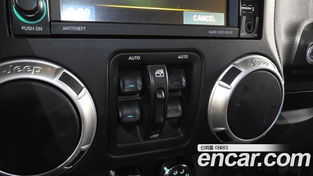 Jeep Wrangler (JK) 2.8 Diesel Sahara 4Door 2015 — фото 17