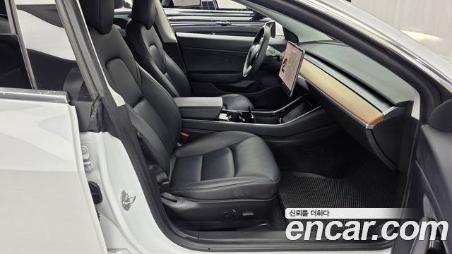 Tesla Model 3 Long Range AWD 2020 — фото 11