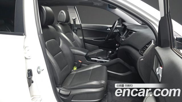 Hyundai Tucson Diesel 2.0 2WD Modern 2018 — фото 11