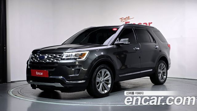 Ford Explorer 2.3 Limited 4WD 5th