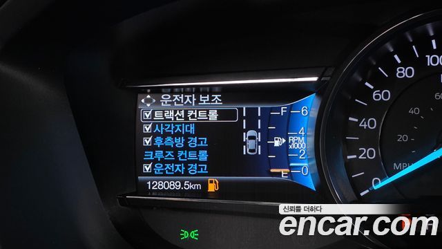 Ford Explorer 2.3 Limited 4WD 5th 2018 — фото 16