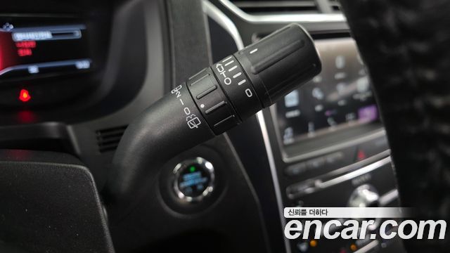 Ford Explorer 2.3 Limited 4WD 5th 2018 — фото 29