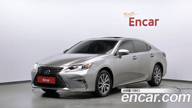 Lexus ES300h Supreme XV60