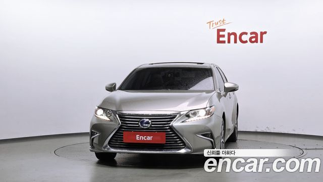 Lexus ES300h Supreme XV60 2017 — фото 3