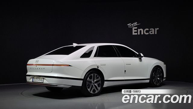 Hyundai Grandeur (GN7) 2,5 Gasoline 2WD Exclusive 2023 — фото 2