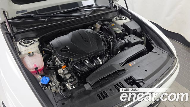 Hyundai Grandeur (GN7) 2,5 Gasoline 2WD Exclusive 2023 — фото 6