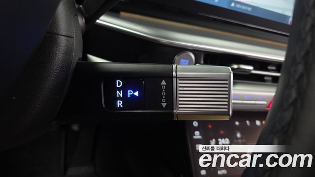 Hyundai Grandeur (GN7) 2,5 Gasoline 2WD Exclusive 2023 — фото 9