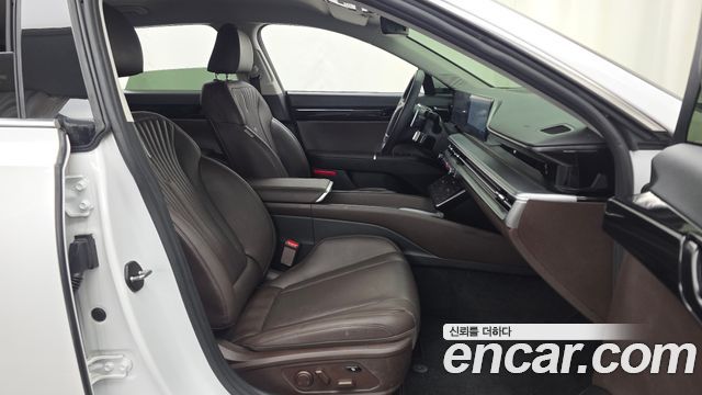 Hyundai Grandeur (GN7) 2,5 Gasoline 2WD Exclusive 2023 — фото 11