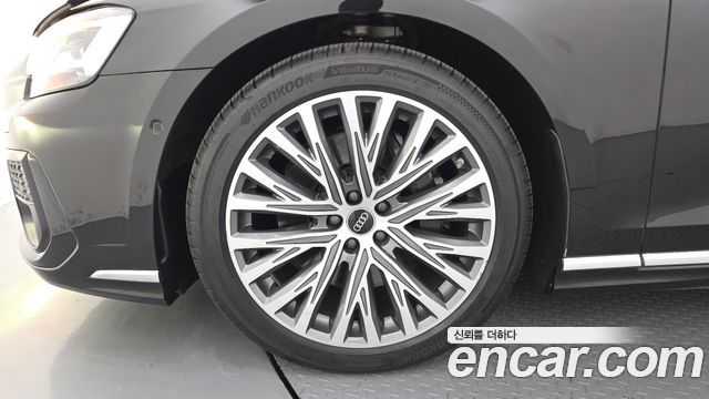 Audi A8 (D5) 55 TFSI Quattro Premium LWB 2022 — фото 5