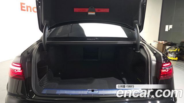 Audi A8 (D5) 55 TFSI Quattro Premium LWB 2022 — фото 20