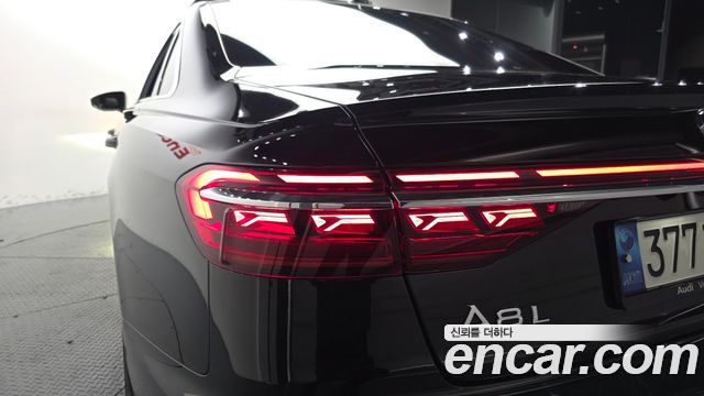 Audi A8 (D5) 55 TFSI Quattro Premium LWB 2022 — фото 23