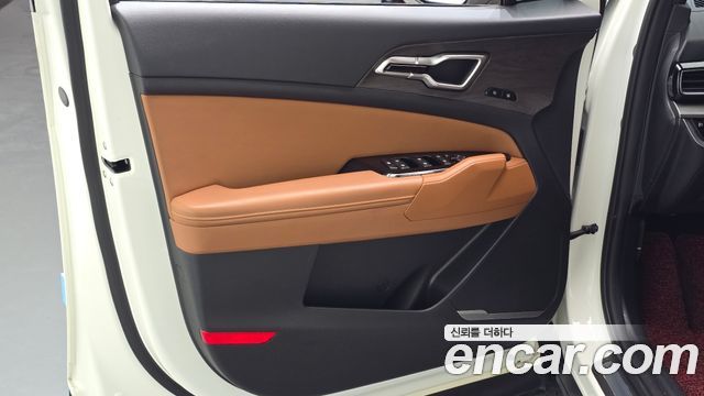 Kia Sportage Hybrid (V) Signature 2WD 2023 — фото 24