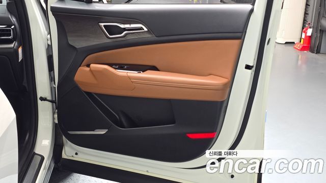 Kia Sportage Hybrid (V) Signature 2WD 2023 — фото 25
