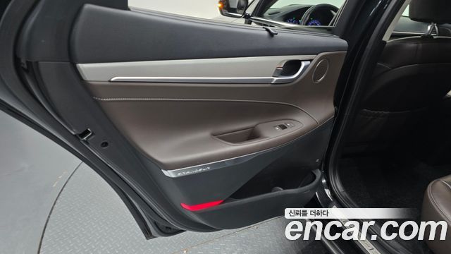 Hyundai Grandeur (IG) 3.3 Celebrity 2019 — фото 25