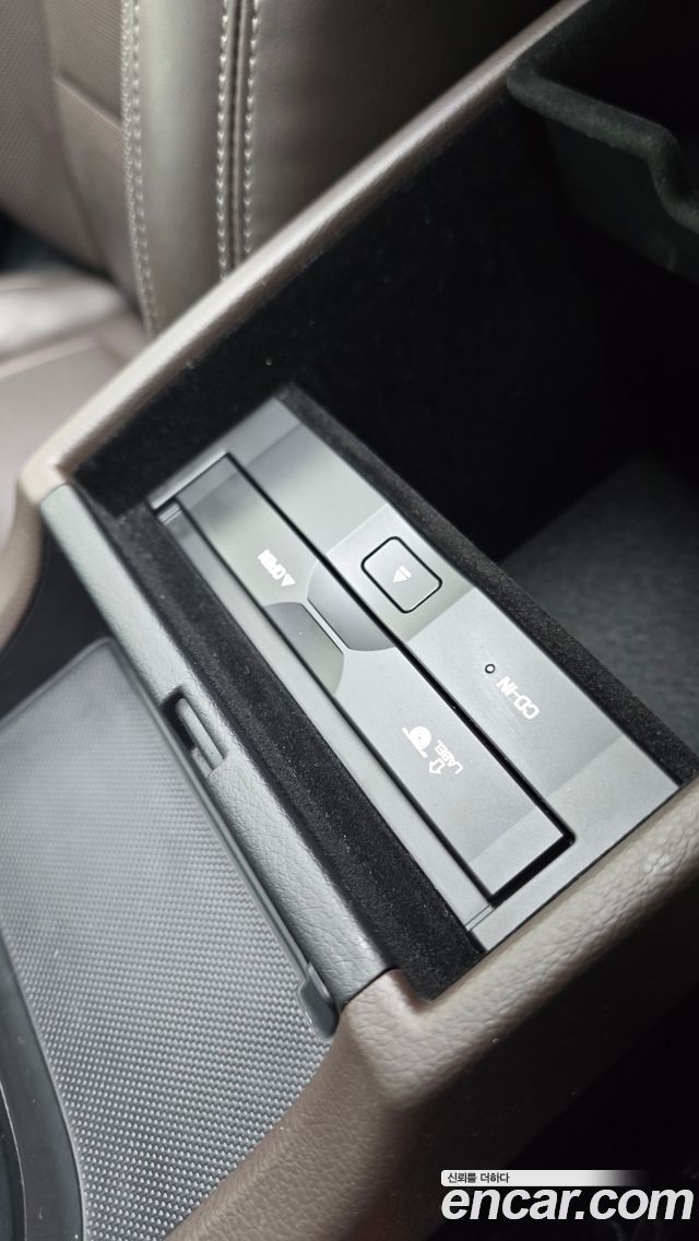Hyundai Grandeur (IG) 3.3 Celebrity 2019 — фото 35