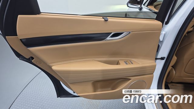 Genesis G80 (RG3) Gasoline 2.5 Turbo AWD 2026 — фото 25