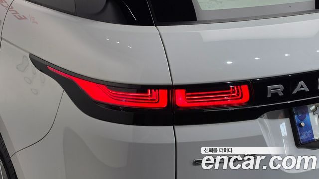 Land Rover Range Rover Evoque (II) P250 SE 2021 — фото 23