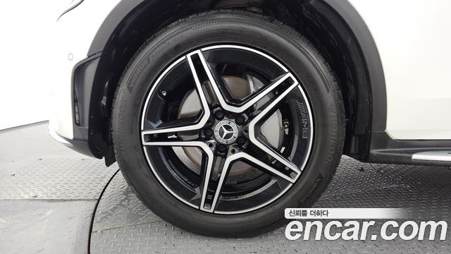 Mercedes-Benz GLC-Class (X253) GLC300 4MATIC 2022 — фото 5