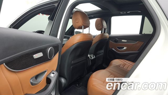 Mercedes-Benz GLC-Class (X253) GLC300 4MATIC 2022 — фото 12
