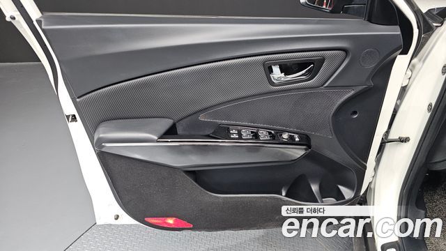 KG Mobility (SsangYong) Very New Tivoli Gasoline 1.5 2WD V5 2020 — фото 24