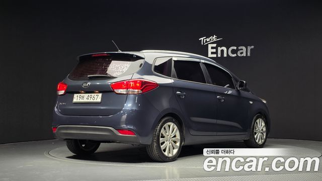 Kia Carens 2.0 LPi Prestige 2015 — фото 2
