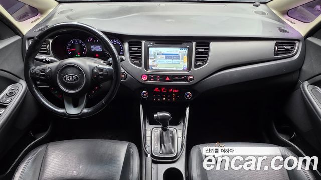 Kia Carens 2.0 LPi Prestige 2015 — фото 7