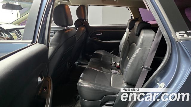 Kia Carens 2.0 LPi Prestige 2015 — фото 12