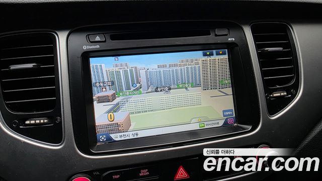 Kia Carens 2.0 LPi Prestige 2015 — фото 29