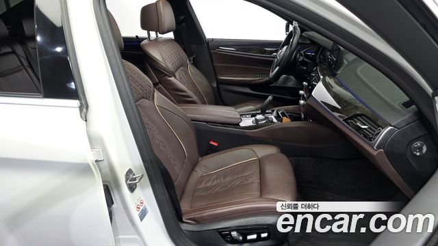 BMW 5 Series (G30) 540i xDrive M Sport Plus 2018 — фото 11