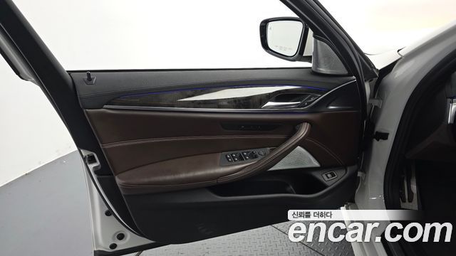 BMW 5 Series (G30) 540i xDrive M Sport Plus 2018 — фото 24