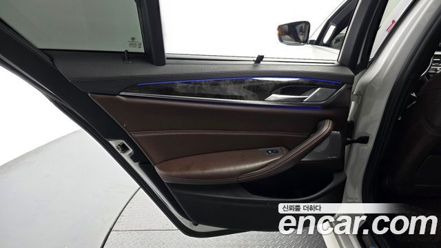 BMW 5 Series (G30) 540i xDrive M Sport Plus 2018 — фото 25