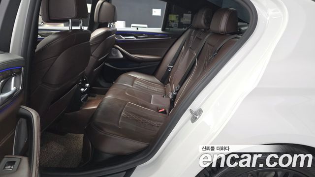 BMW 5 Series (G30) 540i xDrive M Sport Plus 2018 — фото 26
